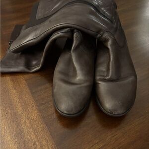 Hovercraft women’s Dark Brown Leather Boots - Classic Comfortable Style